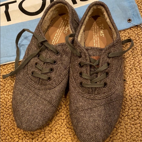 TOMS Lace up shoes new without box - Picture 2 of 5